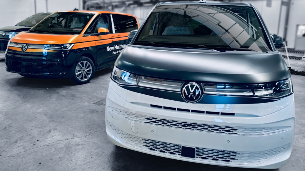 Nouveau VW Multivan AMAG à deux couleur vue de face