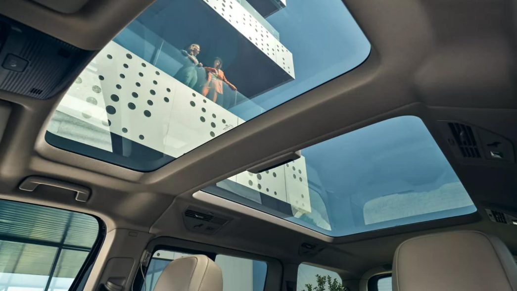 VW Multivan toit panoramique